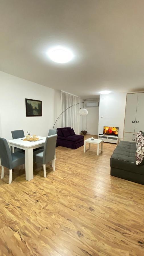 Ferienwohnung Lilyy Leskovac  Exterior foto